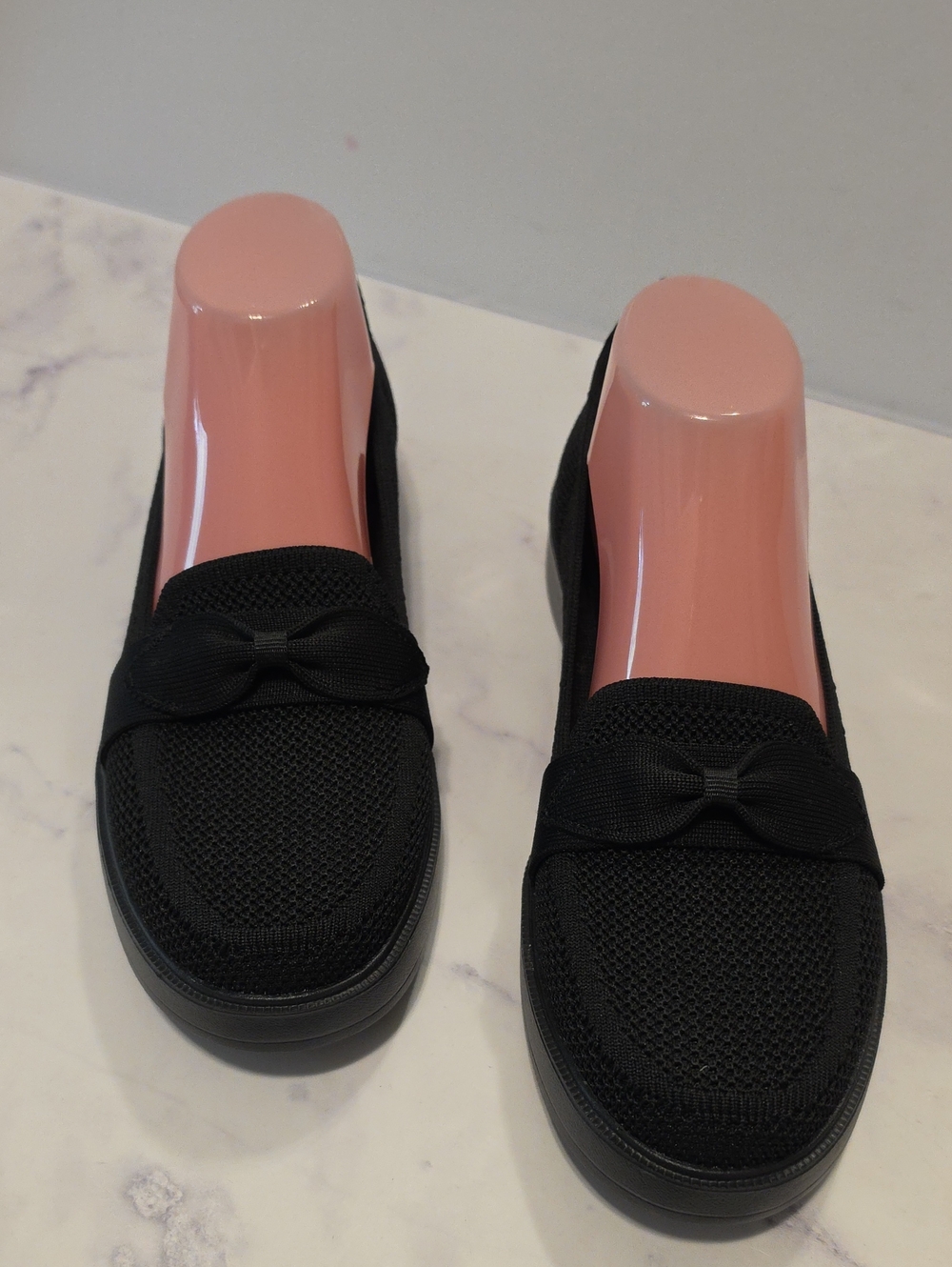 Skechers Women’s Black Slip-On Loafers with Bow Detail No Tag New